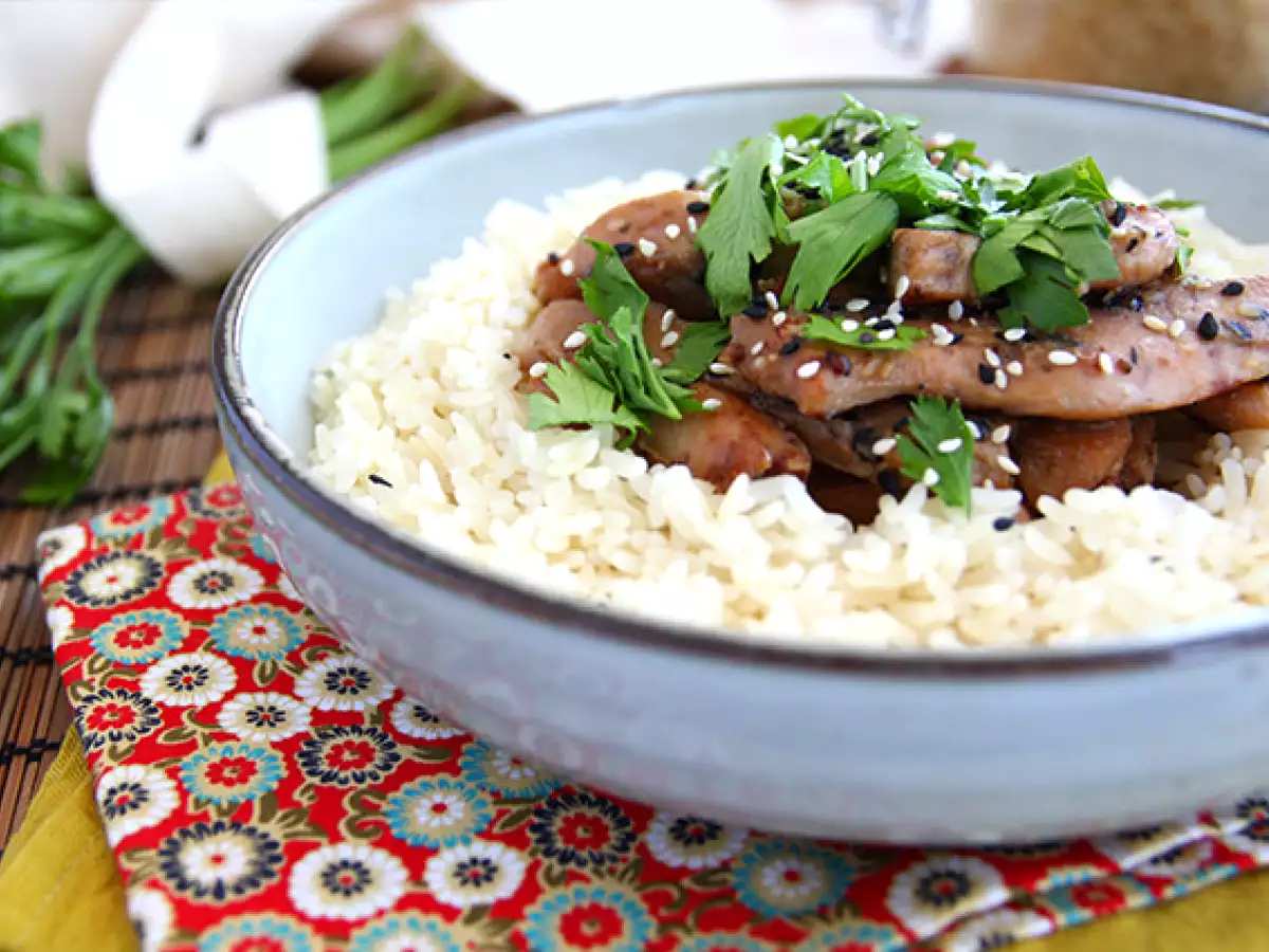 Пилешко месо, мариновано в соев сос и мед - снимка 2