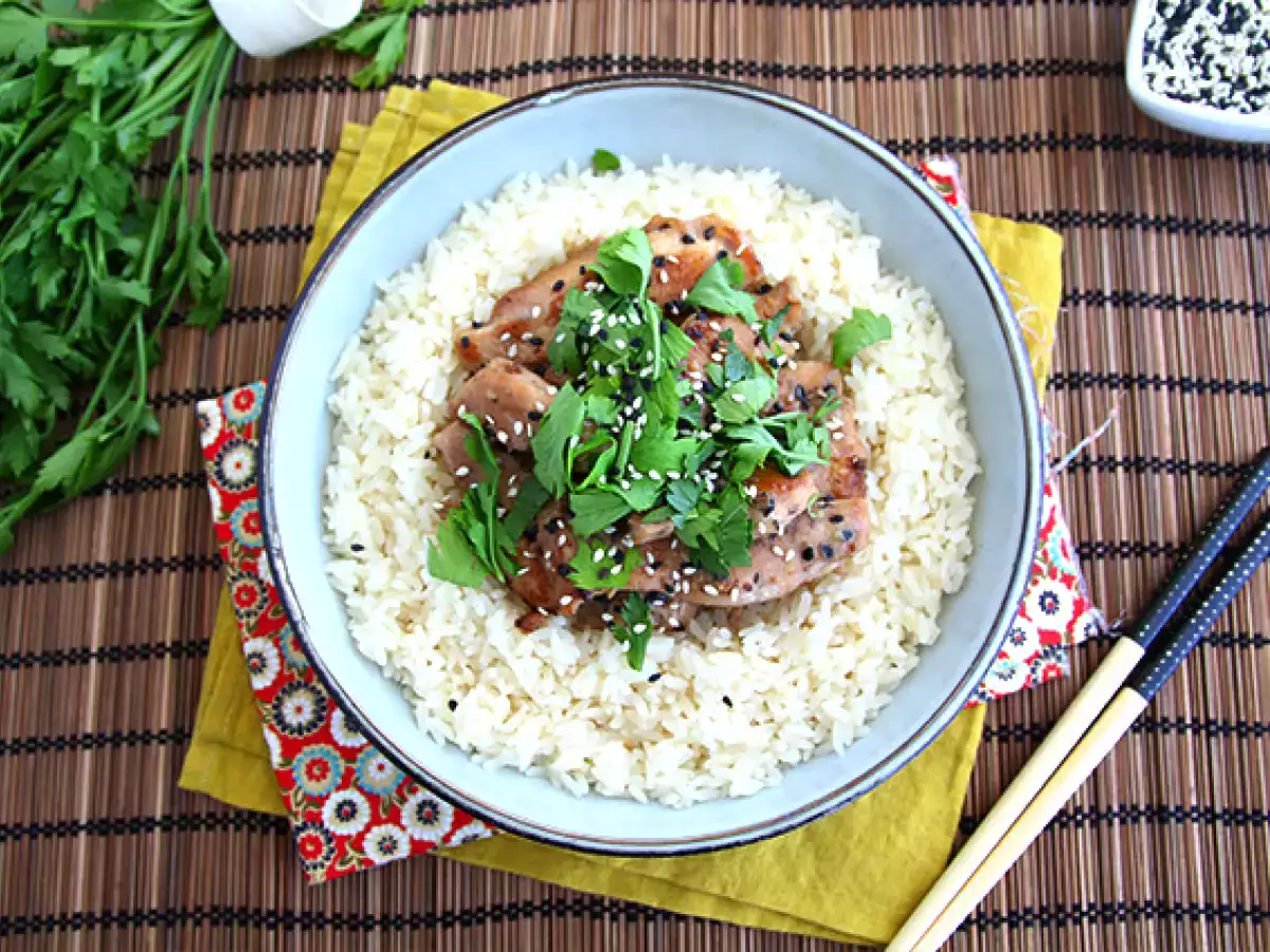 Пилешко месо, мариновано в соев сос и мед - снимка 3