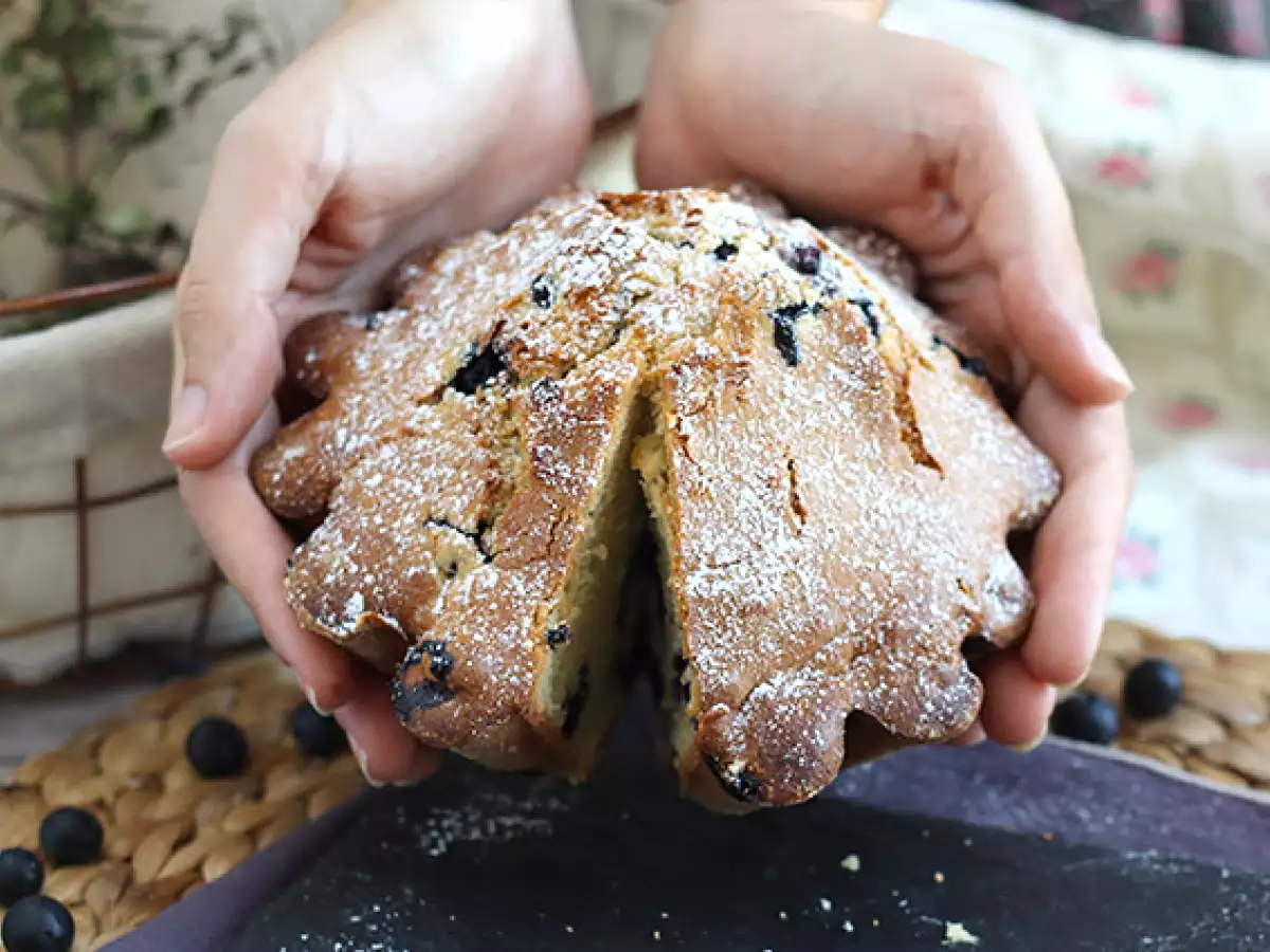 Пиринейски пай с боровинки - снимка 3