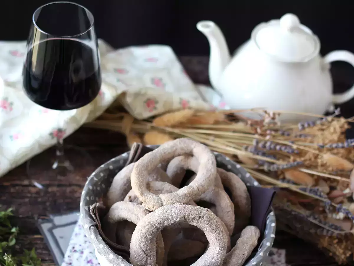 Понички с червено вино: бабината рецепта, която всеки трябва да знае! - снимка 2