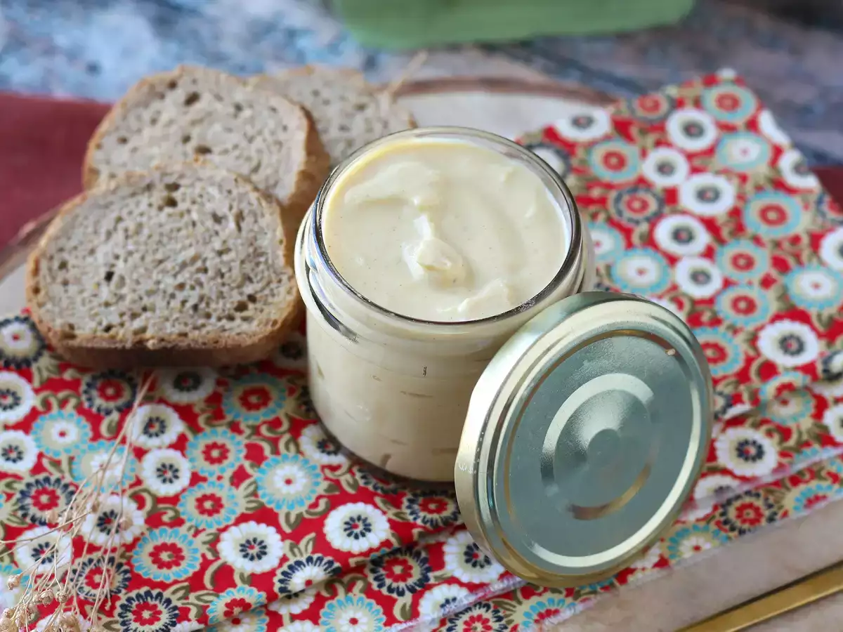 Протеинова майонеза от варени яйца: лека, вкусна и без олио - снимка 4