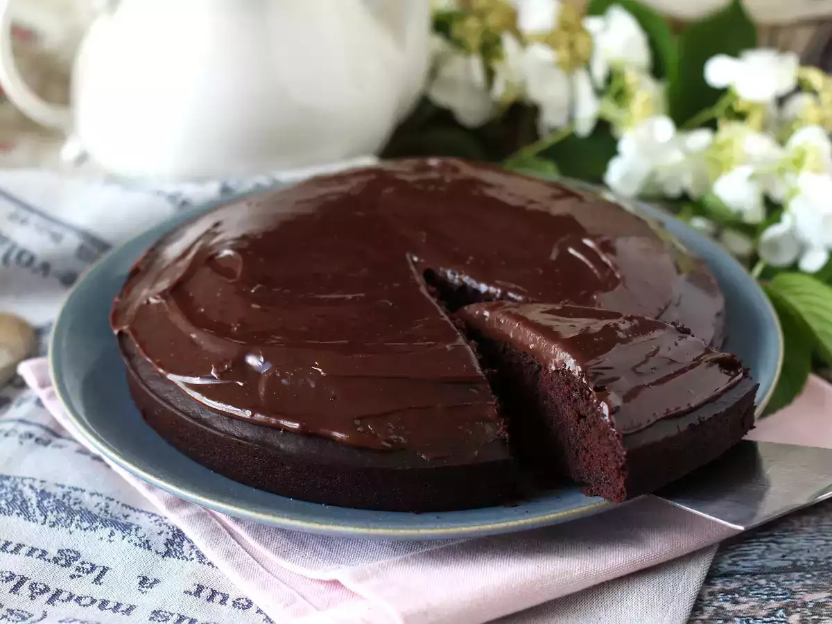 Пухкава торта Nega Maluca с глазура Brigadeiro - снимка 5