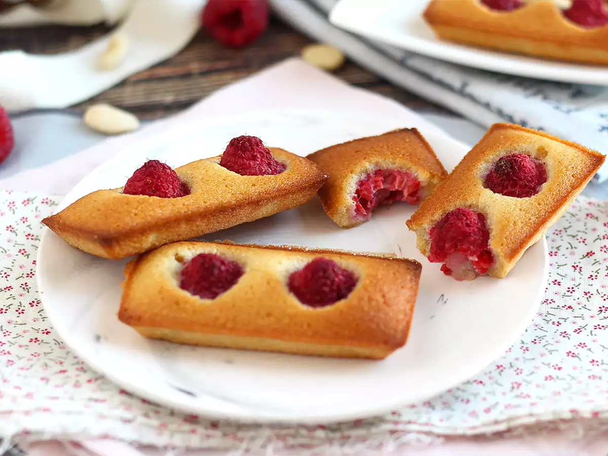 Raspberry Financiers, лесната за приготвяне подробна рецепта