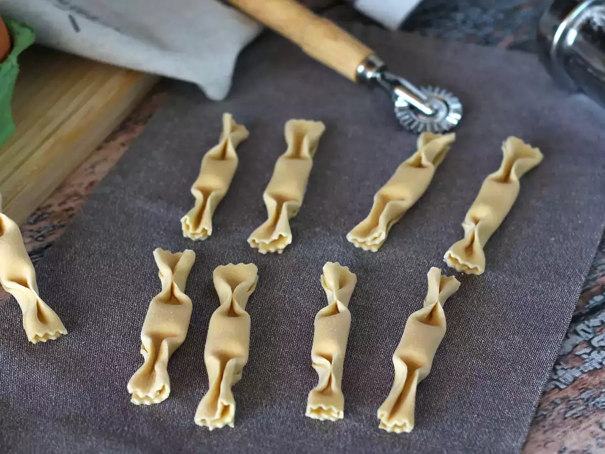 Равиоли с форма на бонбони с пълнеж от тиква и рикота Caramelle - снимка 2