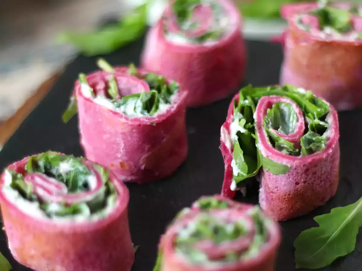 Ролки от крепи от цвекло с рикота и рукола - снимка 2