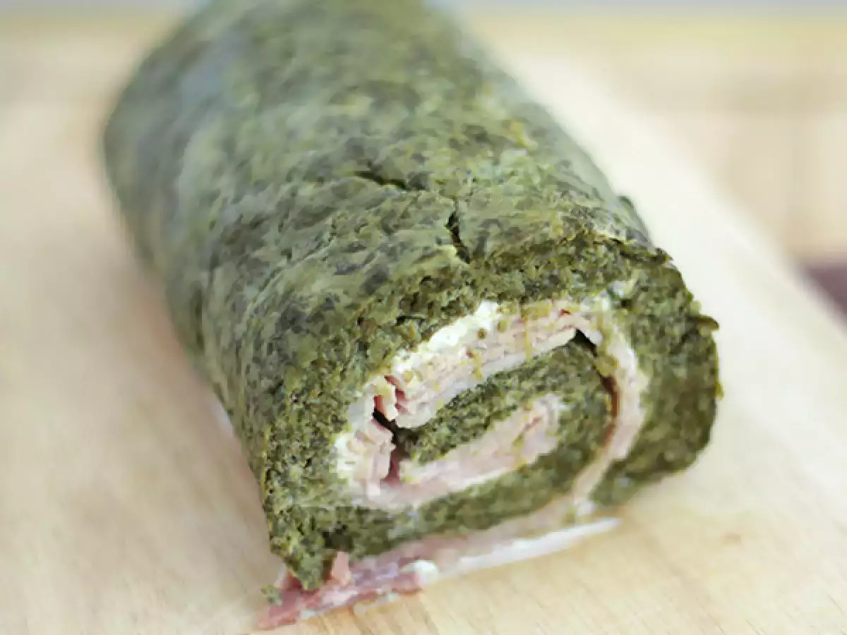 Рула със спанак, шунка и фреш - снимка 3