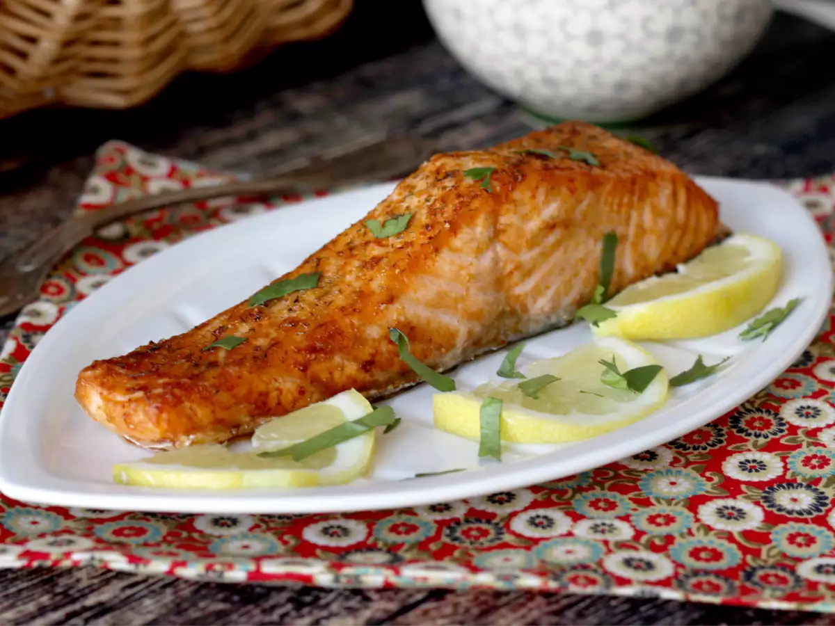Сьомга в еър фрайър: здравословна и богата на вкус - снимка 2