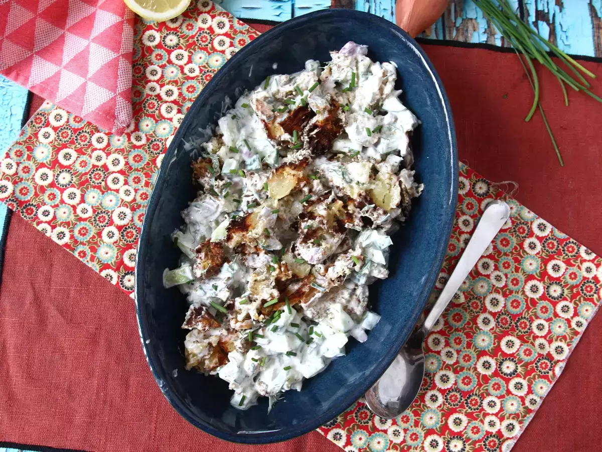 Салата от краставици и хрупкави картофи - снимка 5