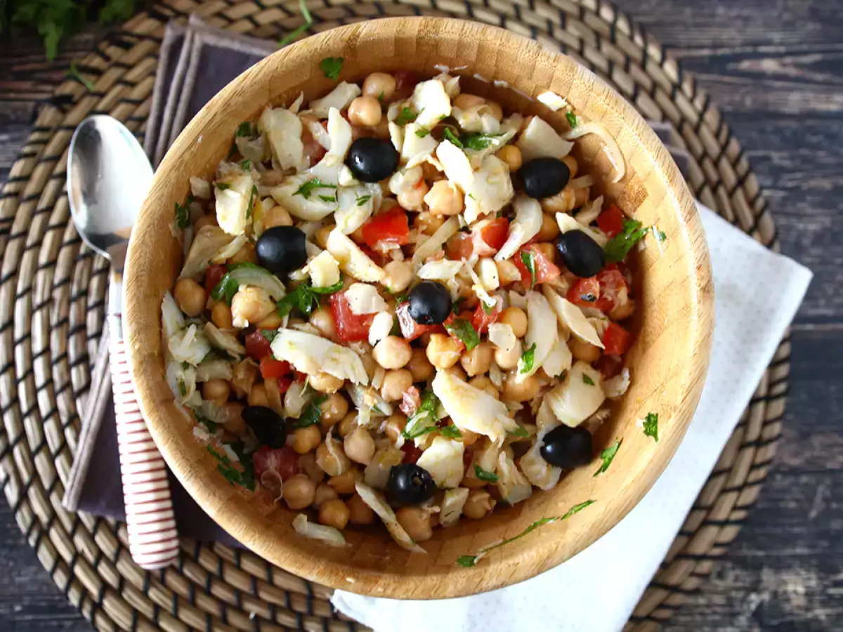 Салата от нахут с треска - снимка 4