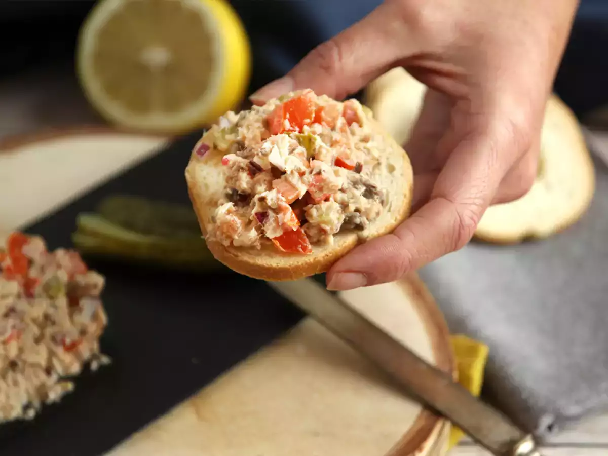 Салата от сардини - снимка 4