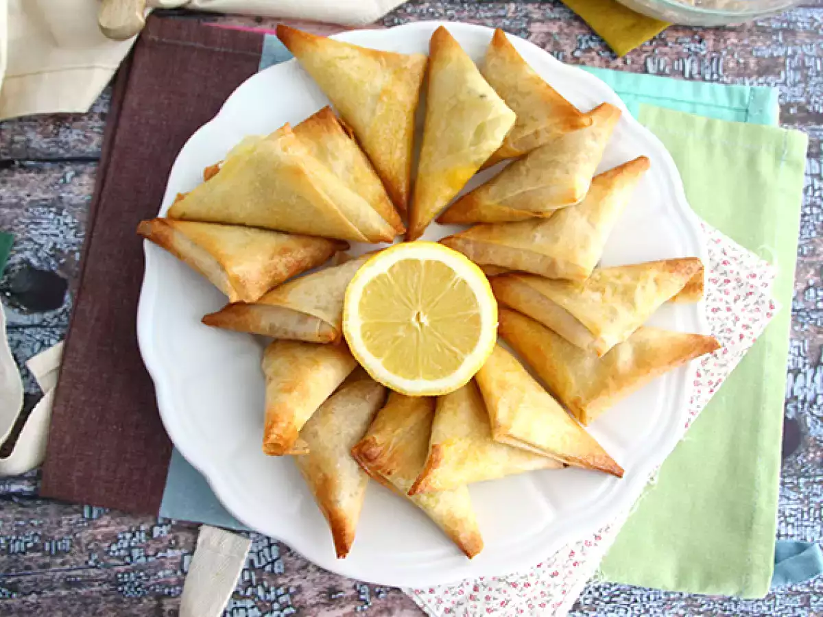 Самуса от риба тон и домати - снимка 2