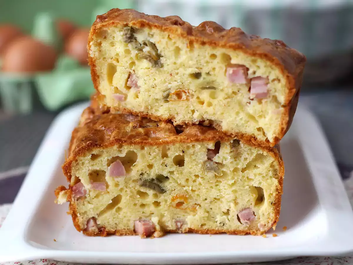 Сладкиш с шунка, маслини и сушени домати със скайр - снимка 5