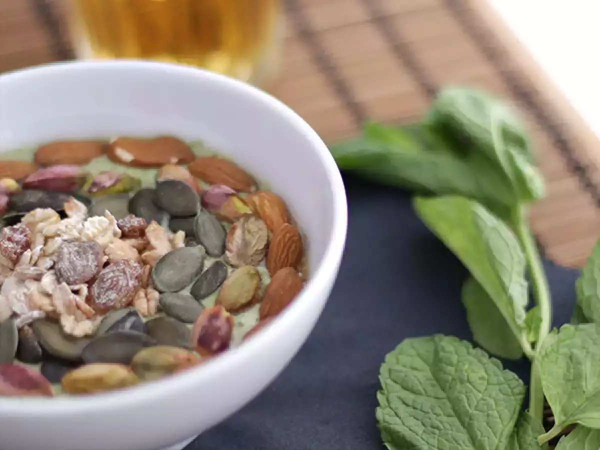 Смути купа киви мента спанак издънки - снимка 3