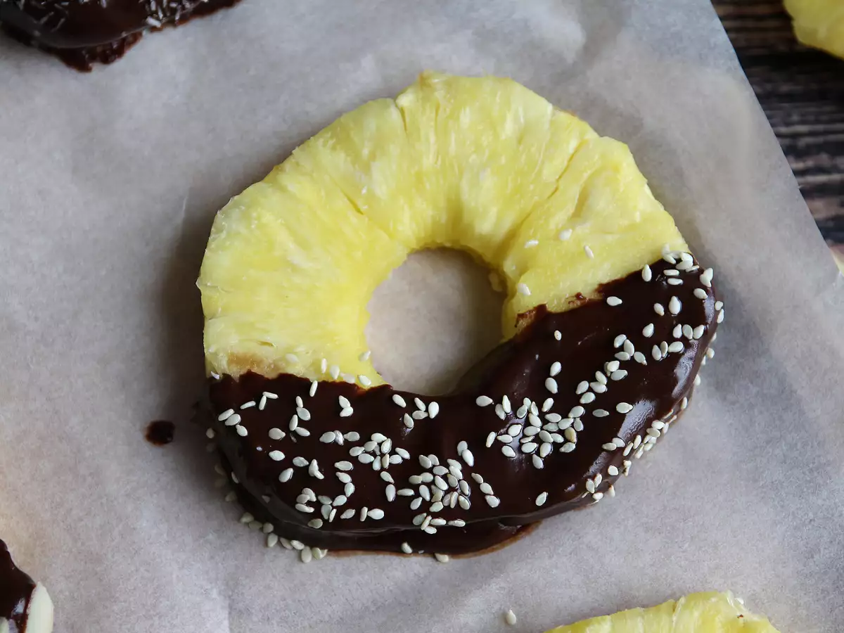 Шоколадов ананас: идеалният десерт за приготвяне с деца - снимка 3