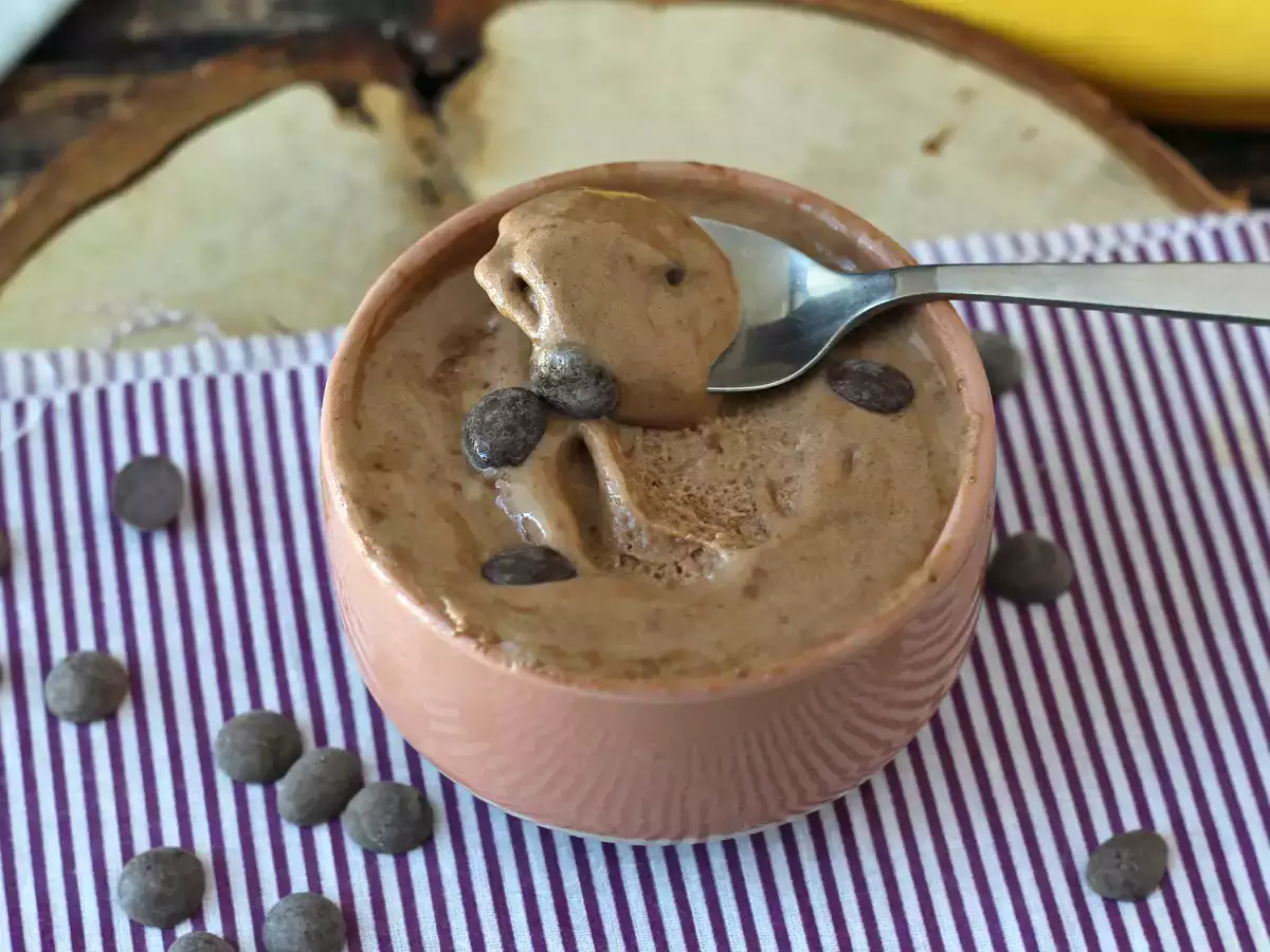 Шоколадов суроватъчен суперпротеинов сладолед, готов за 5 минути! - снимка 3