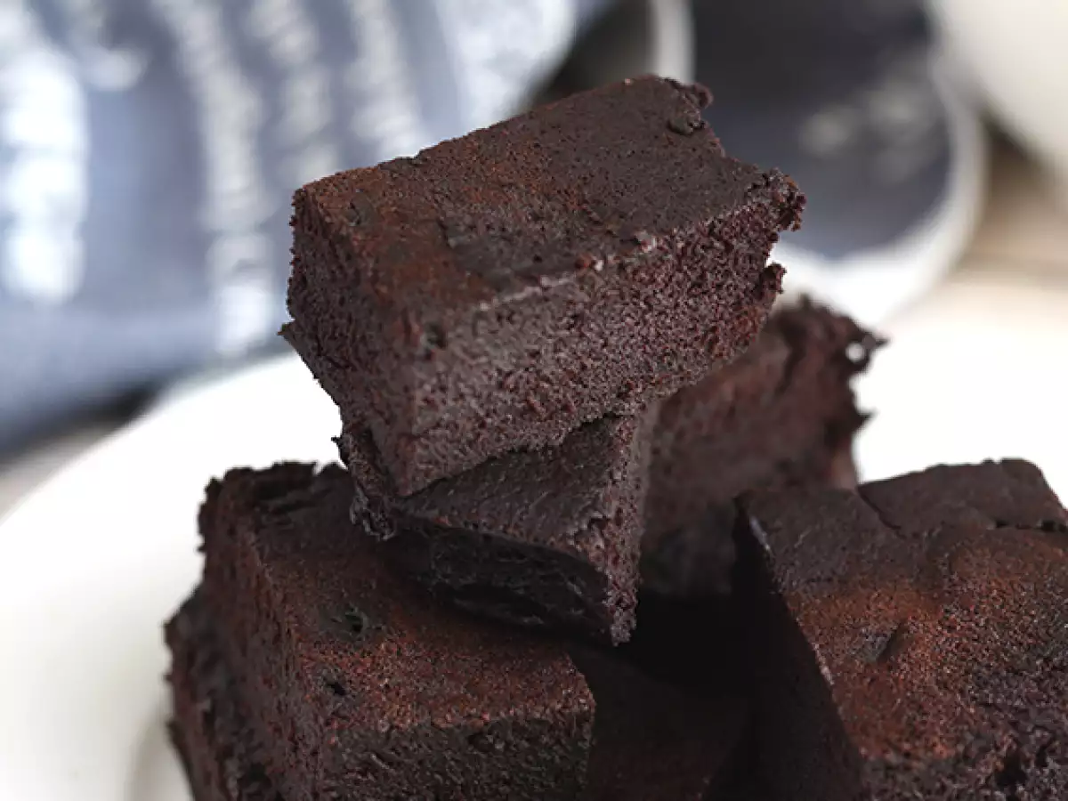 Шоколадова торта без яйца, без печене, без лактоза, без фурна - снимка 4