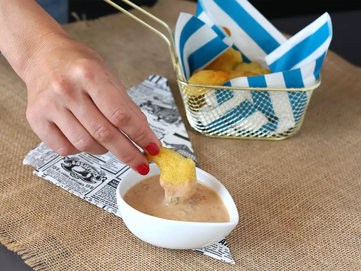 Сос за бургери - идеален за бургери, пържени картофи, грил и др.