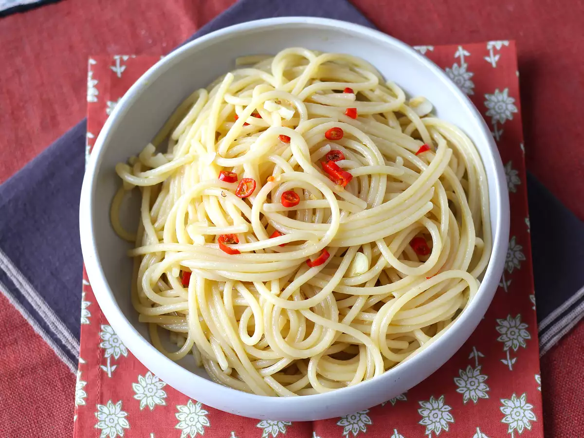 Спагети aglio, olio e peperoncino: ястието в последната минута на италианската традиция - снимка 3