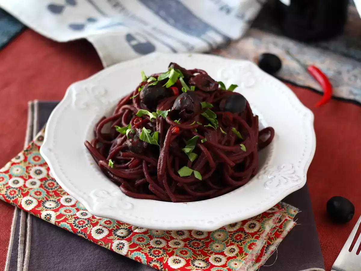 Spaghetti al fuoco di Bacco: паста с червено вино, която носи нещо специално на масата