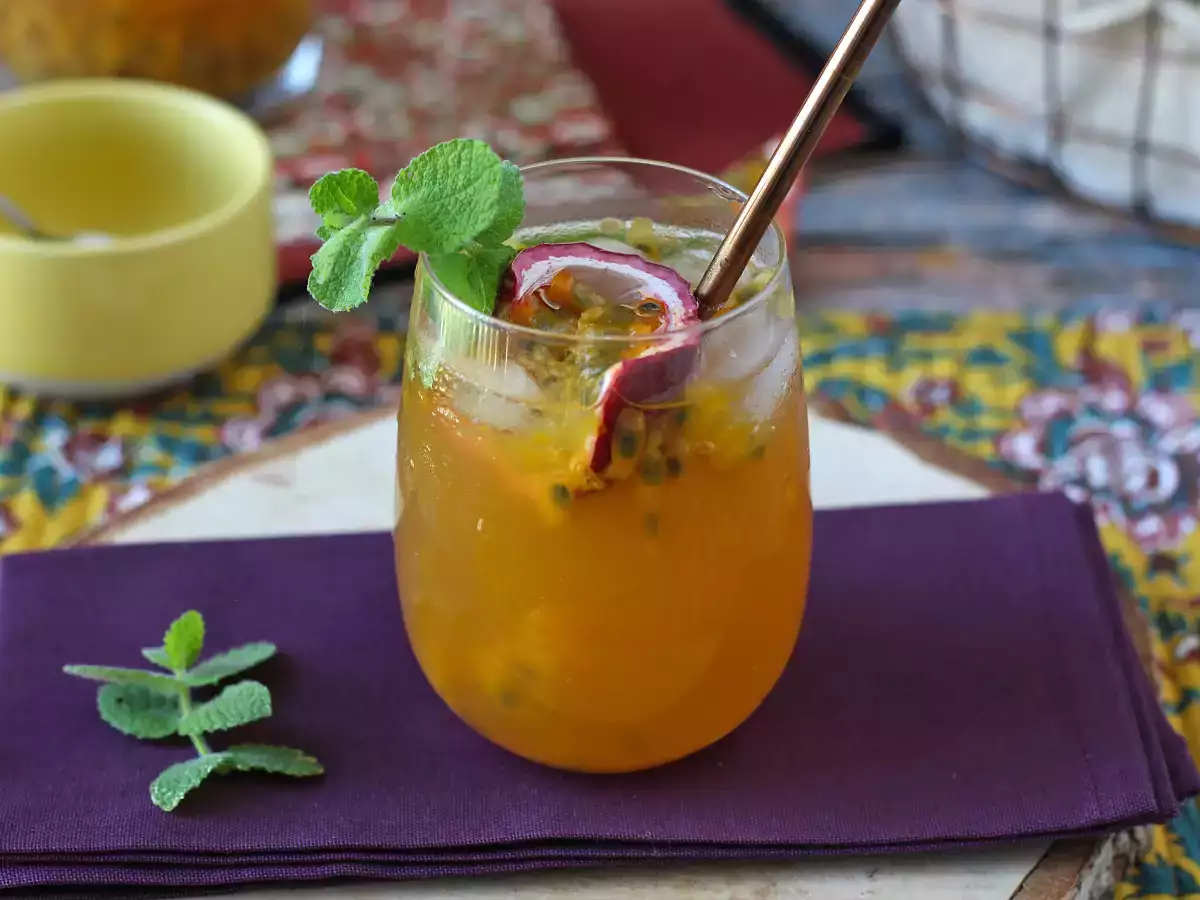 Студен чай от маракуя, перфектната напитка за лятото! - снимка 5