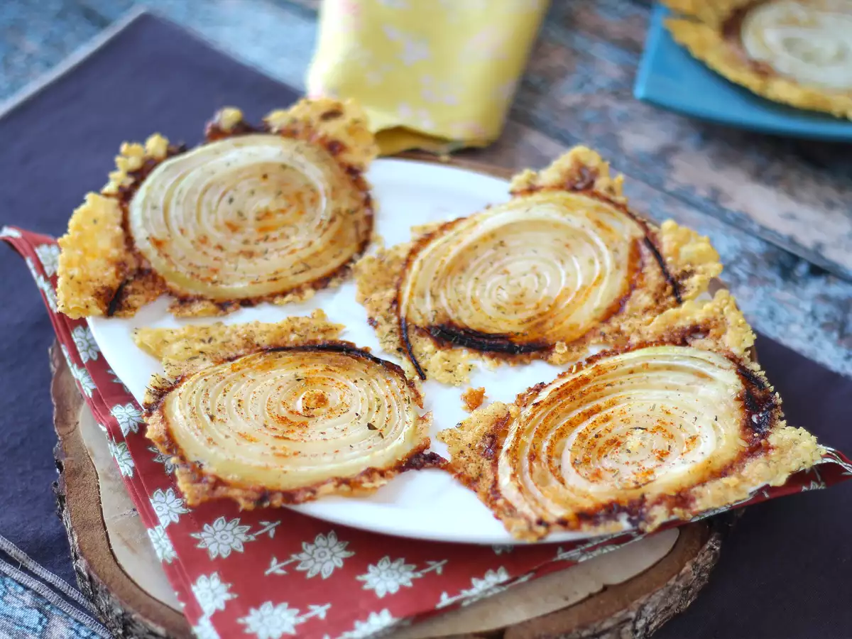 Супер хрупкави домашни чипсове с лук и пармезан - снимка 4