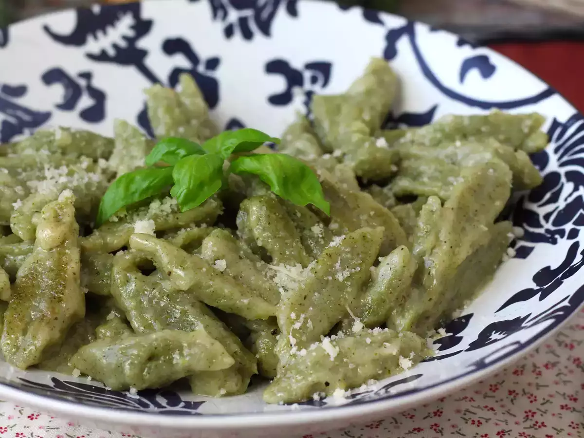 Супер лесна паста с броколи, за да се зарадват децата на зеленчуците - снимка 6