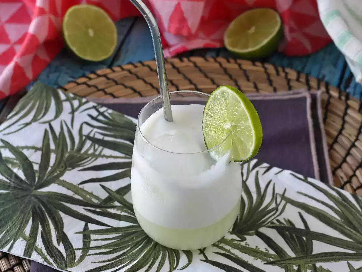 Швейцарска лимонада с кондензирано мляко - снимка 3