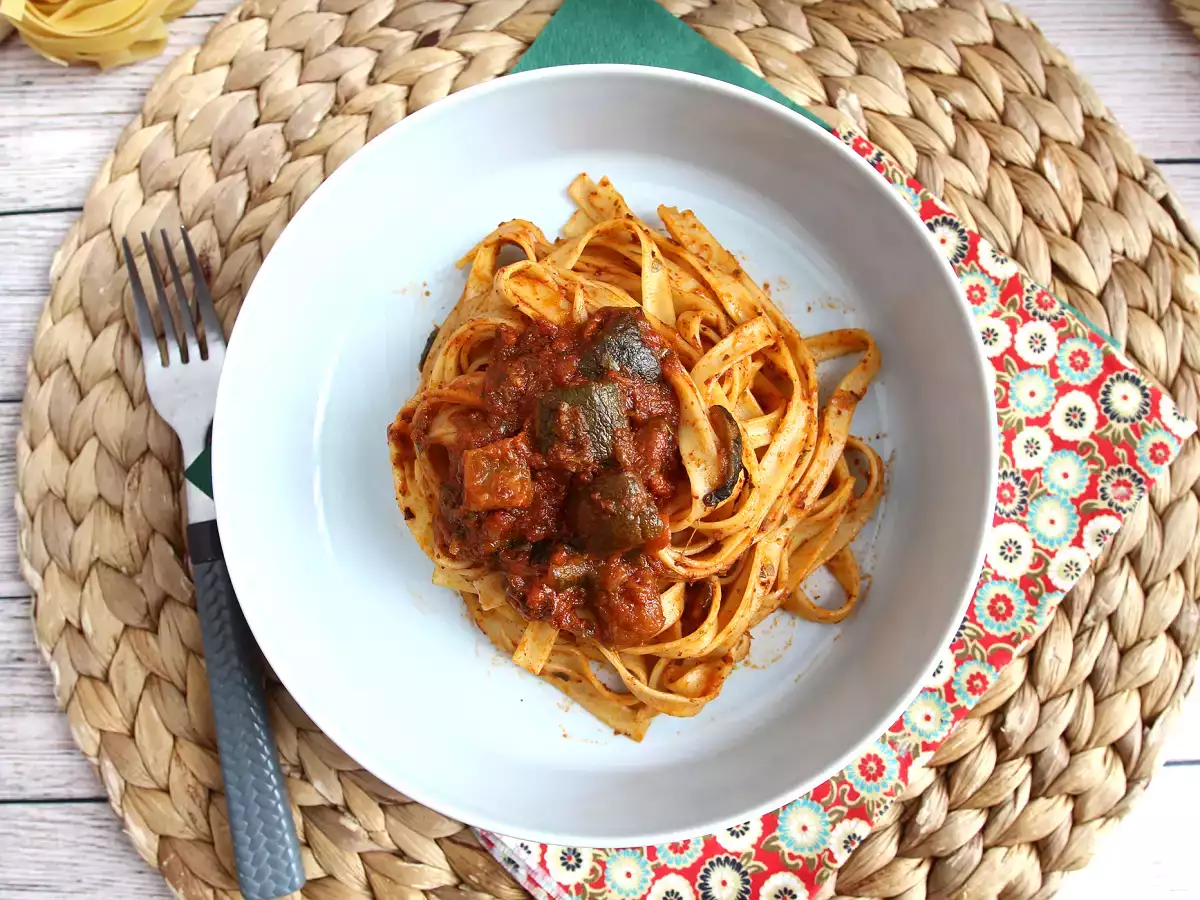 Талиатели с рагу от тиквички - вегетарианско първо ястие, което всички обичат! - снимка 3