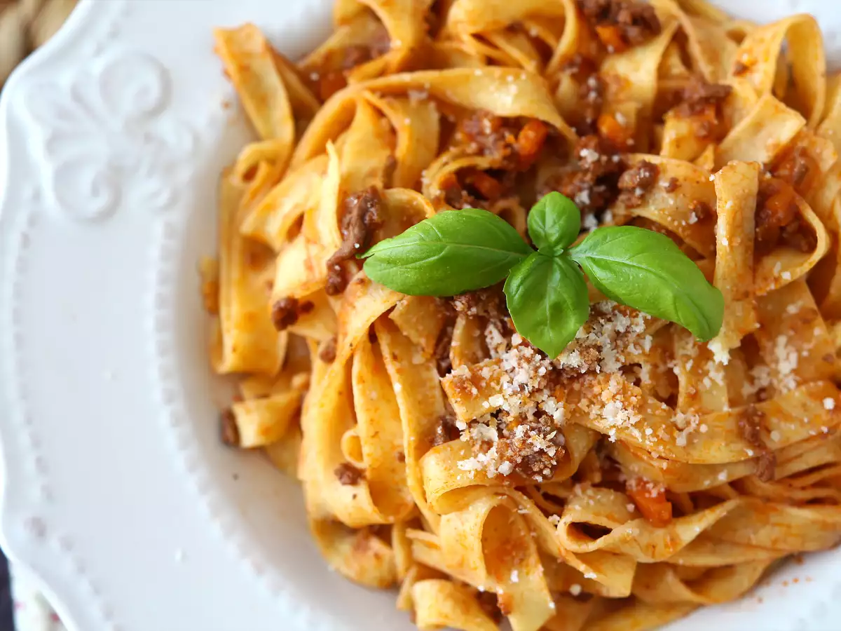 Талиатели със сос Болонезе – tagliatelle al ragù alla bolognese - снимка 4