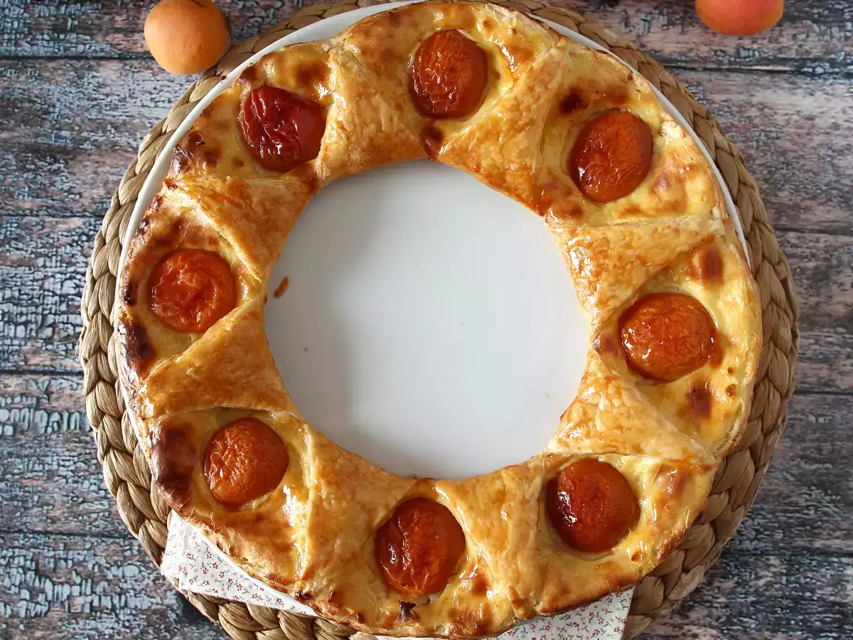 Tarte oranaise - бутер тесто, крем и кайсии - снимка 5