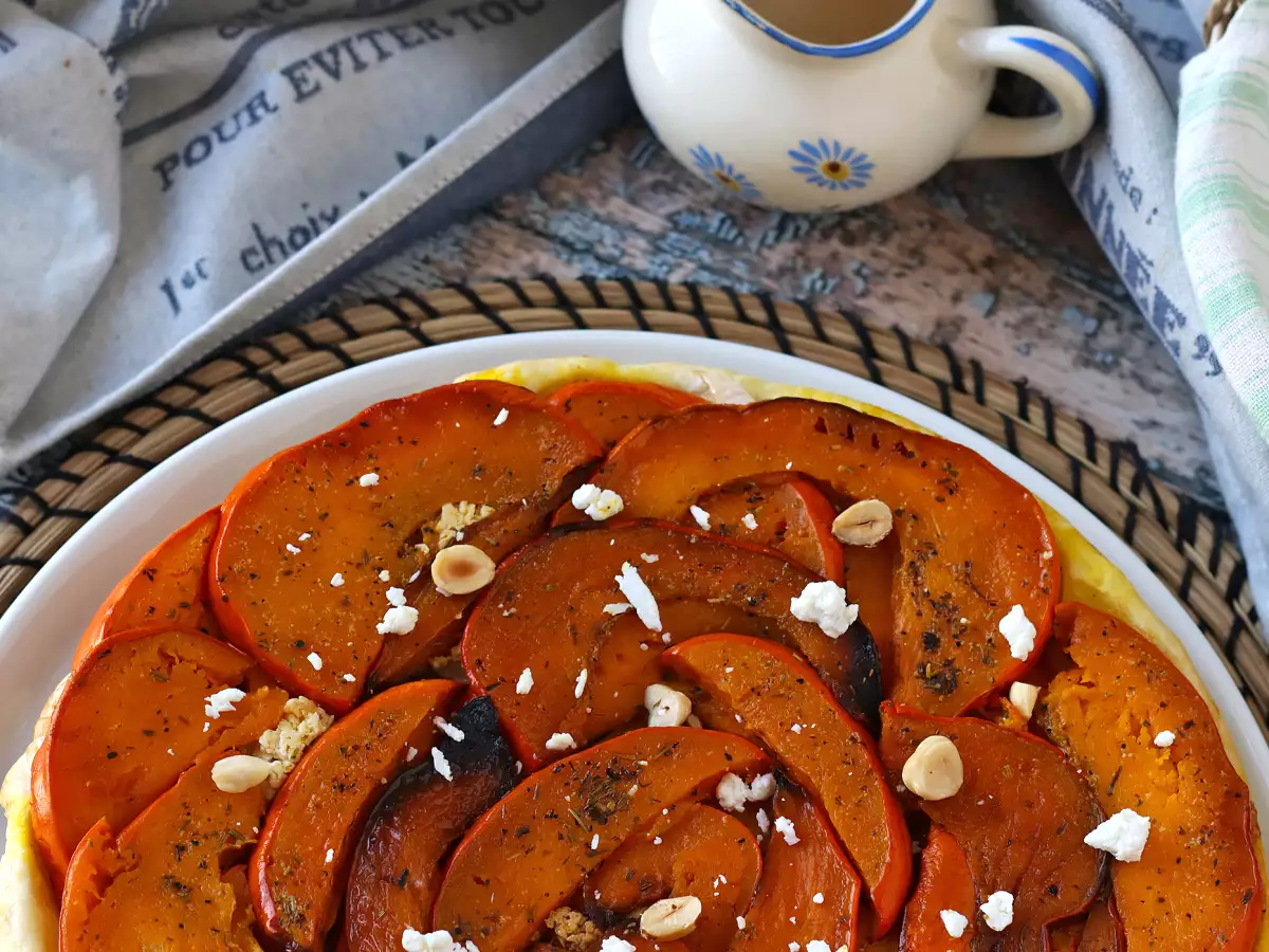 Татин от тиква с козе сирене и мед - снимка 7