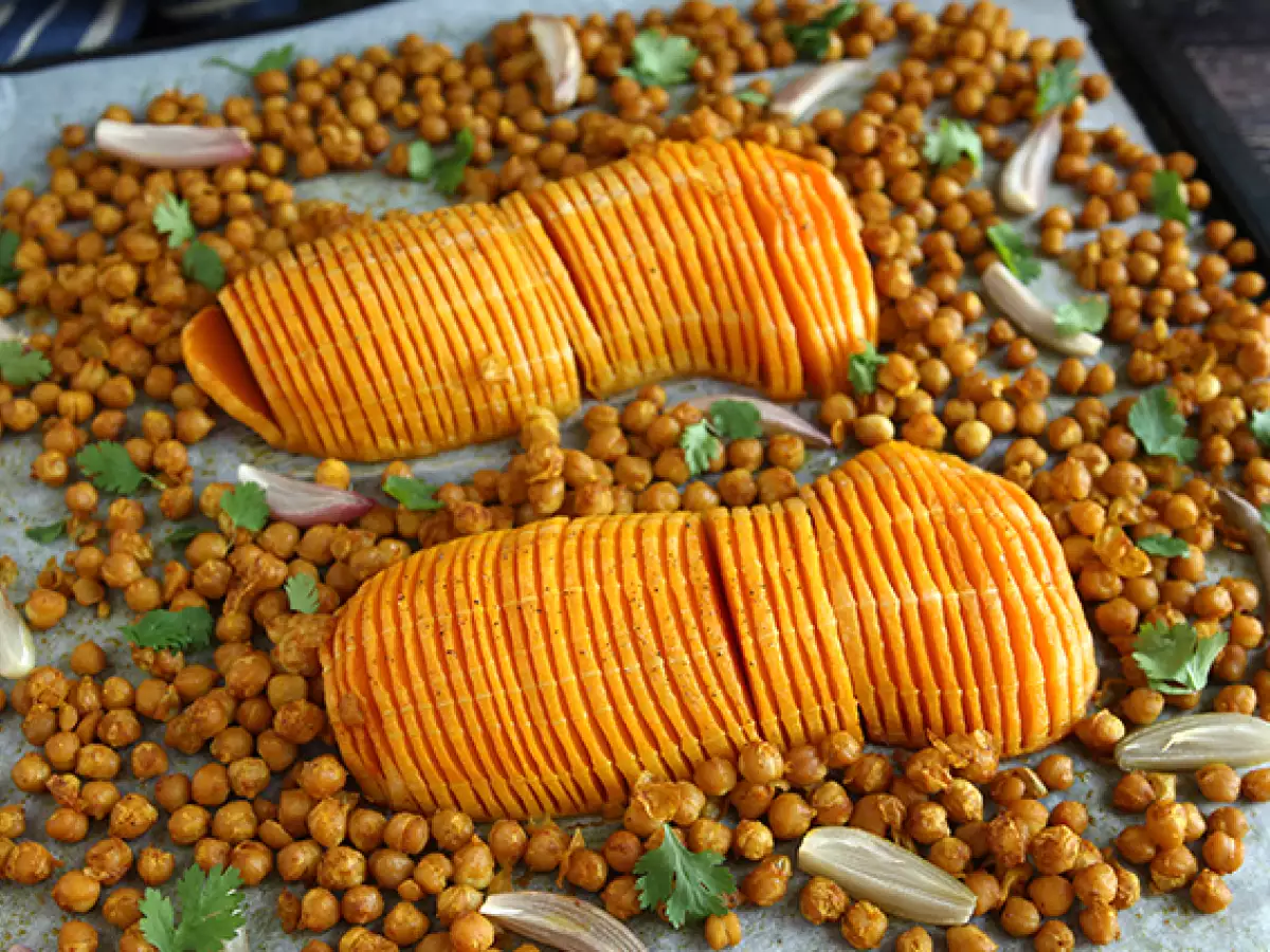 Тиква цигулка по метода Hasselback: любимата ви нова гарнитура!