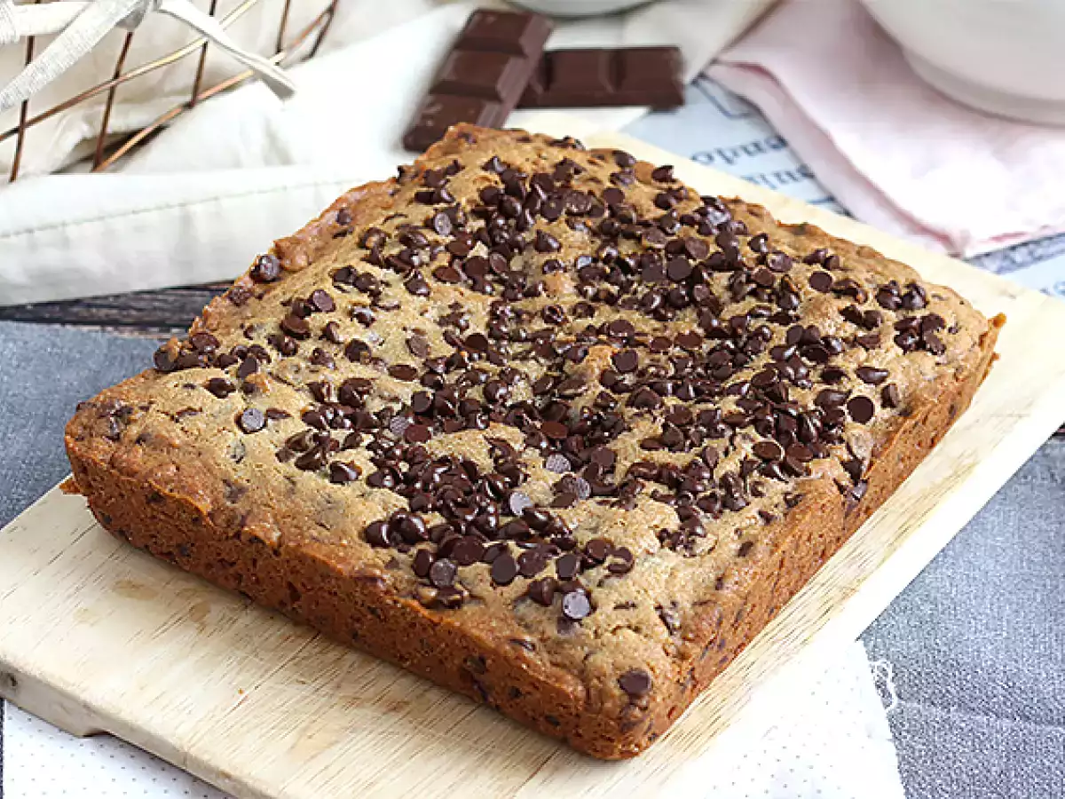 Торта с бисквитки с шоколадов чип - снимка 4