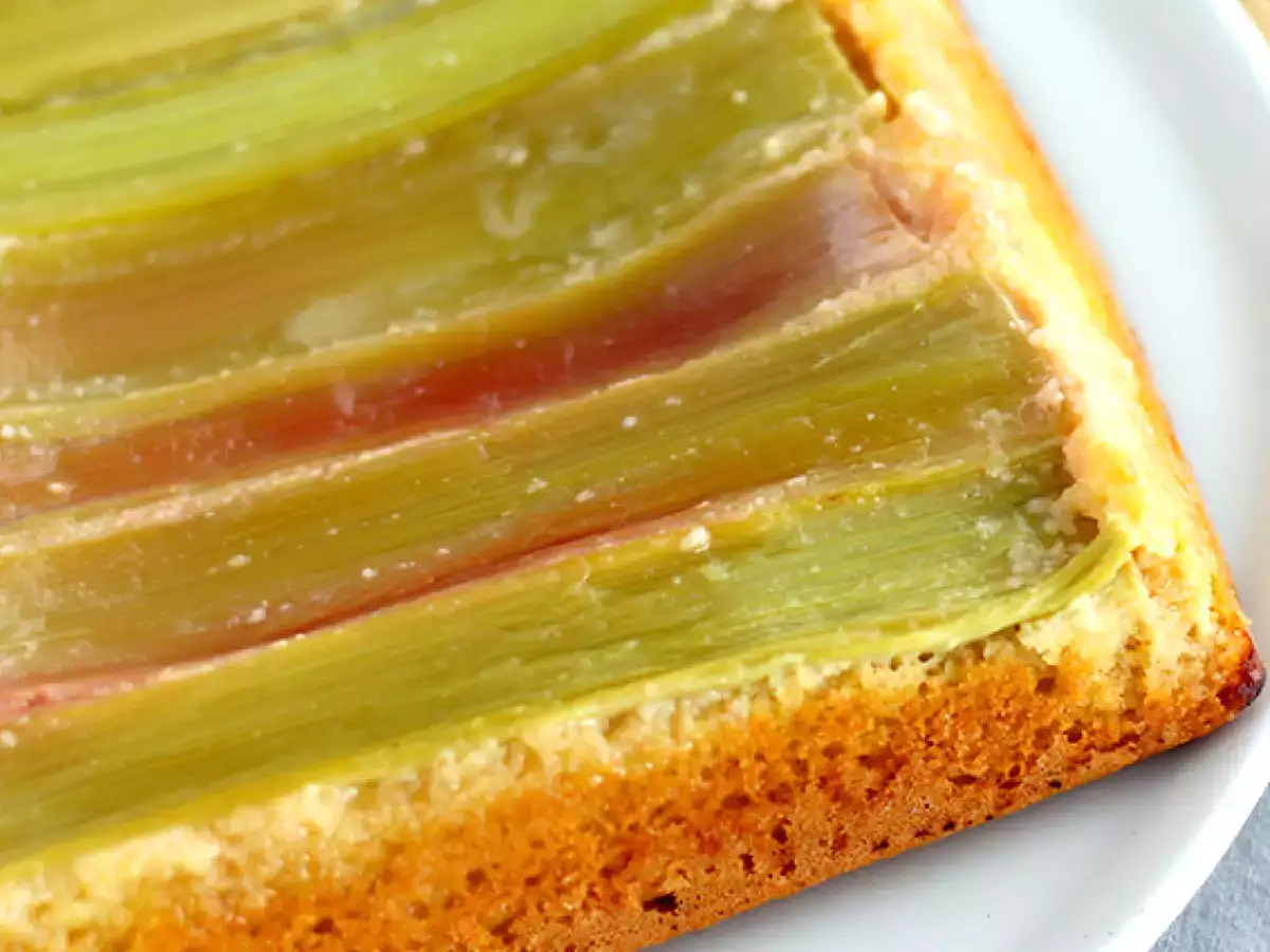 Торта с ревен обърнат надолу - снимка 2