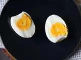 Твърдо сварени яйца във фритюрника, снимка 1