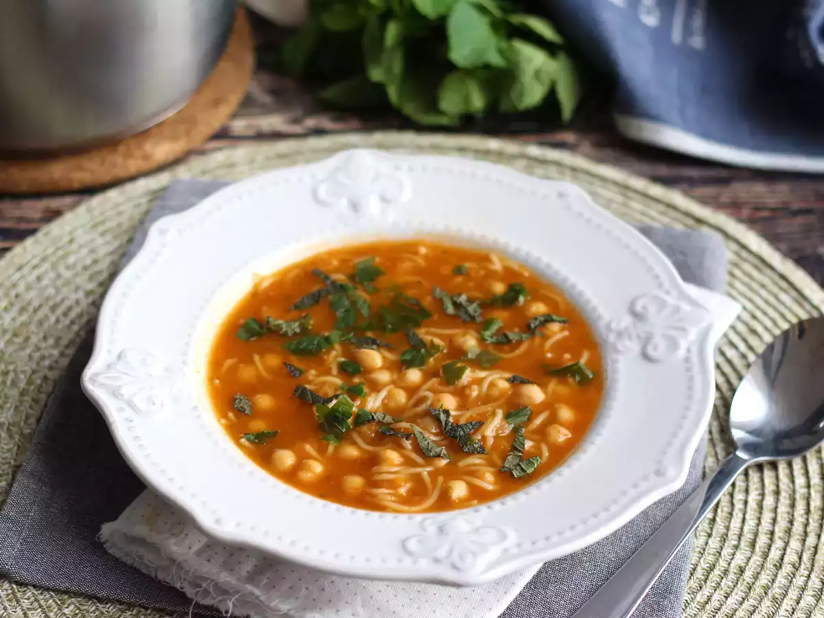 Вегетарианска чорба – ароматна и изключително вкусна супа!