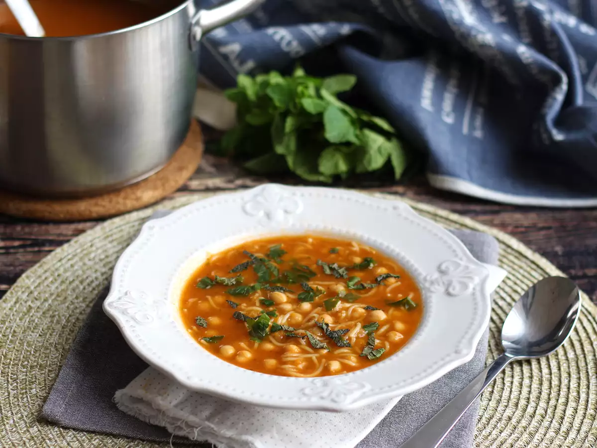 Вегетарианска чорба – ароматна и изключително вкусна супа! - снимка 3