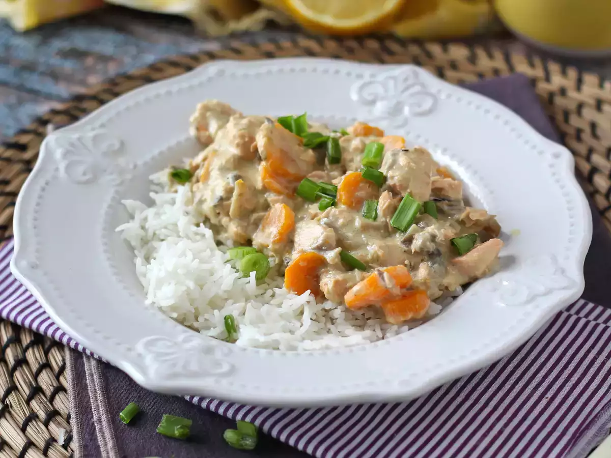 Вкусна яхния от сьомга - снимка 3