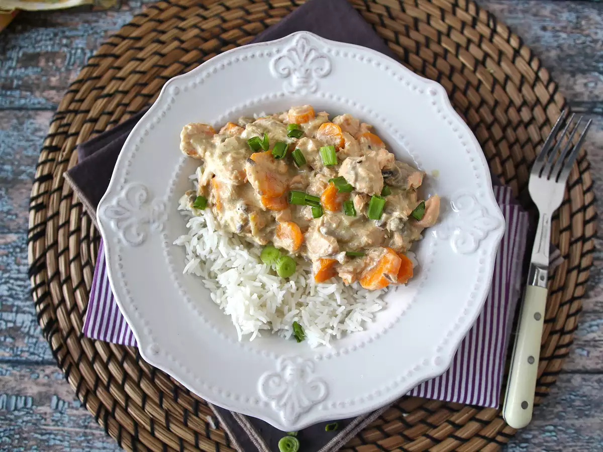 Вкусна яхния от сьомга - снимка 7