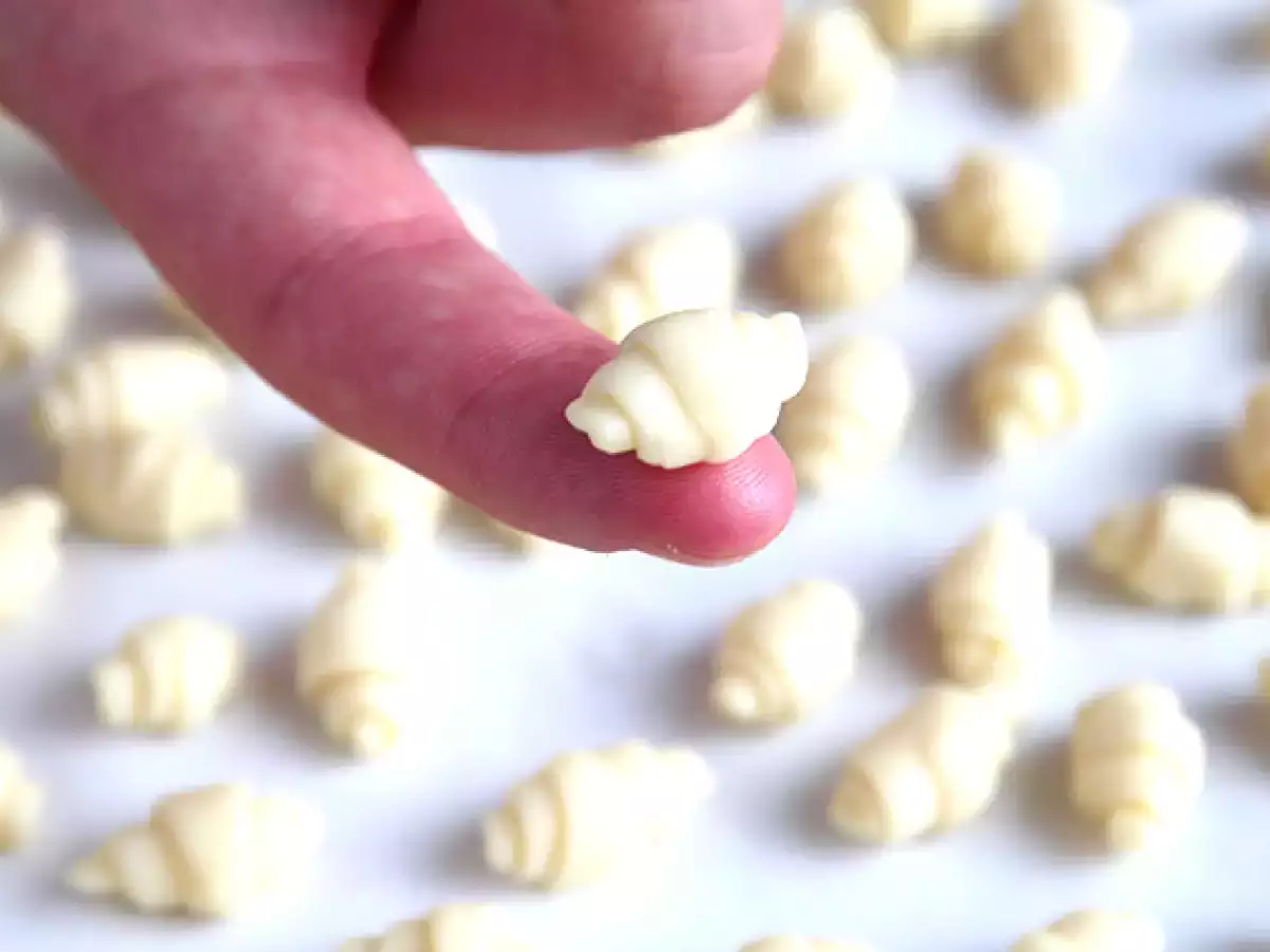 Зърнени храни с мини кроасан - снимка 2