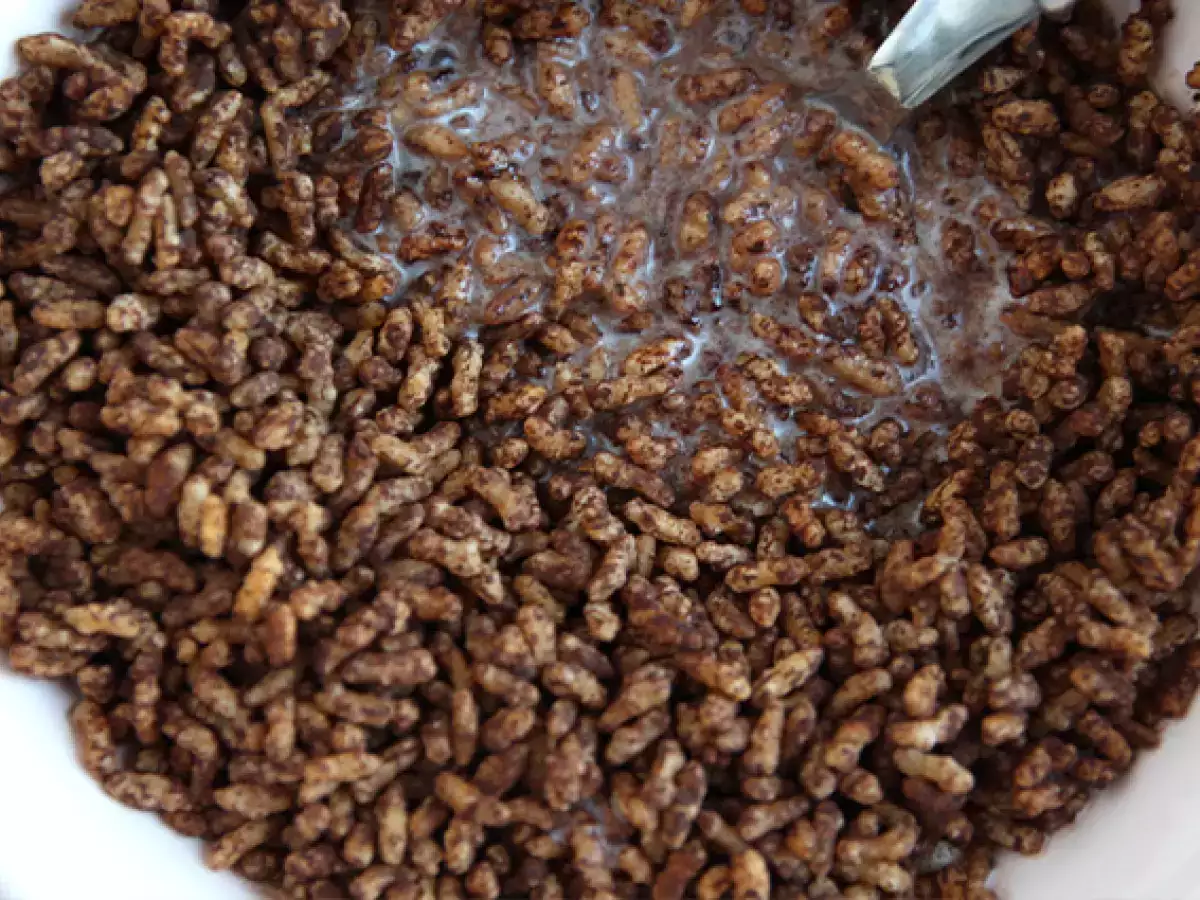 Зърнени храни с шоколадови пухчета. Кокосови бонбони - снимка 4