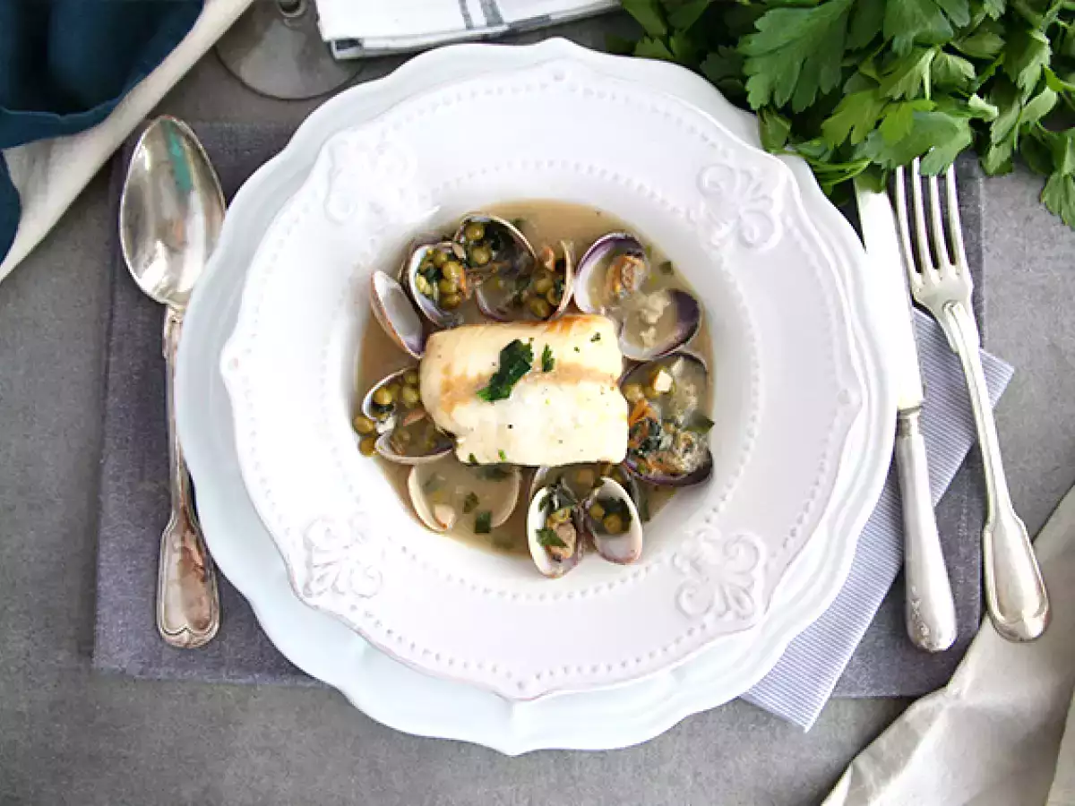 Задушена мерлуза, миди и грах - снимка 3