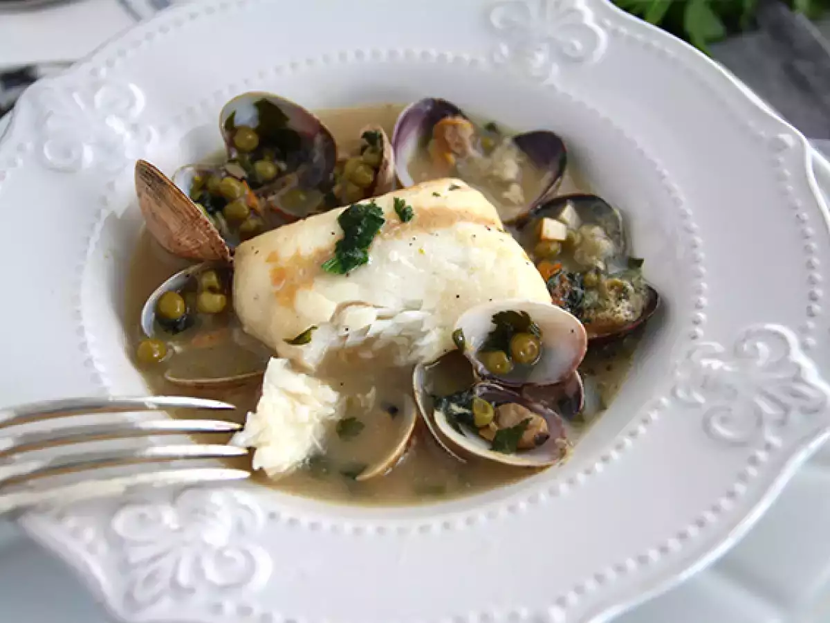 Задушена мерлуза, миди и грах - снимка 4